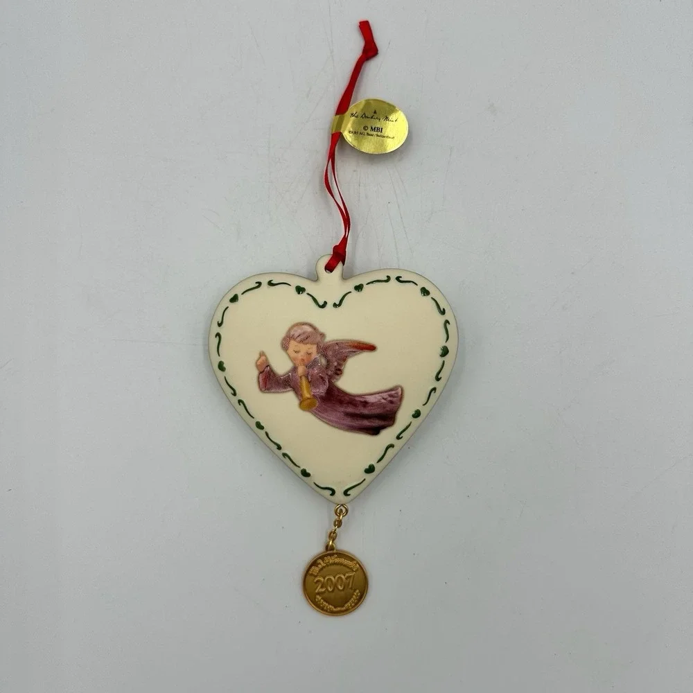 2007 Annual HUMMEL Heart Design Ornament - Flying‎ Angel - In Original Box